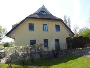 Reetdachhaus in der Puddeminer Wiek Poseritz